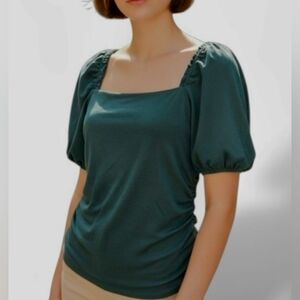 ✨NWT Woman’s Top by "And Now This" Size is 0X.